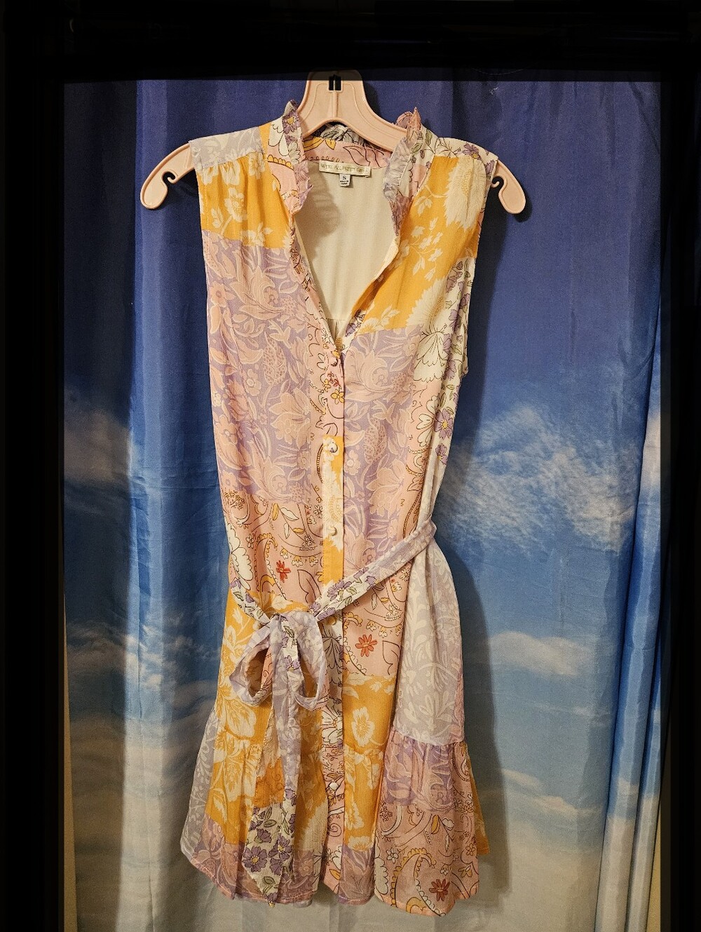 Sleeveless Floral Button-Front Dress in Yellow & Lavender - Picture 10 of 11